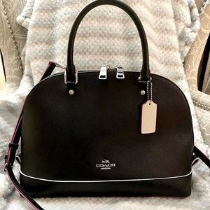 NWOT COACH DOME DOUBLE ZIPPER BAG